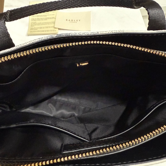 Radley London Maple Cross Head in the Clouds medium ziptop satchel or crossbody - Picture 8 of 8